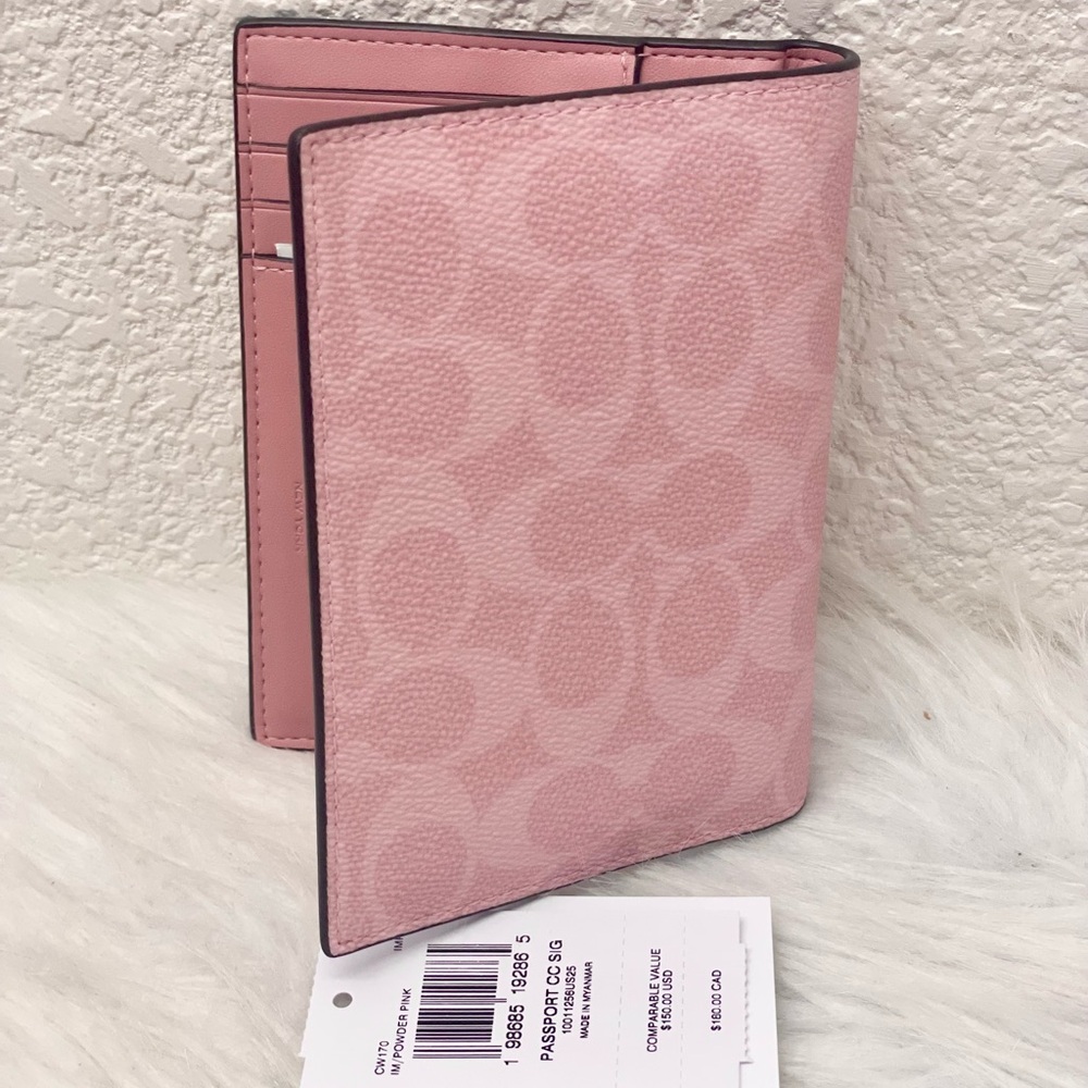 NWT Coach Powder Pink Signature Passport Card Case - Picture 4 of 6